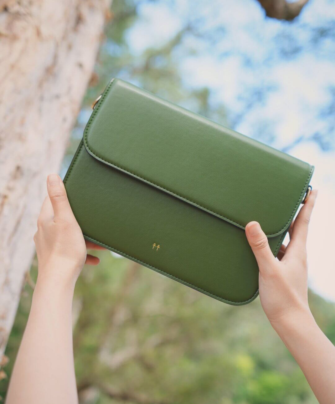 Soulmatte Beyond Fashion Making the Sustainable Choice Sustainable Handbag 2 | SOULMATTE