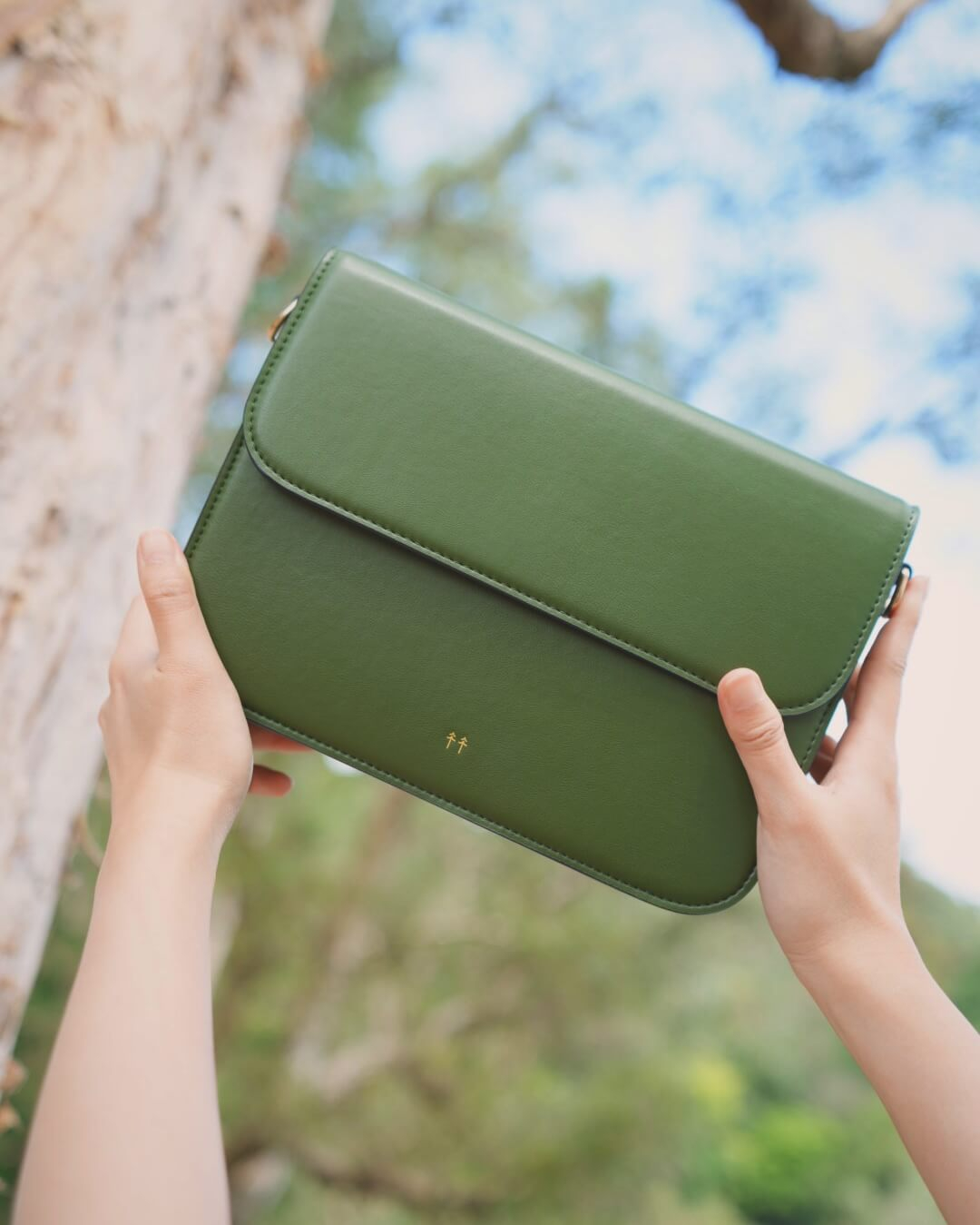 Soulmatte Beyond Fashion Making the Sustainable Choice Sustainable Handbag 2 | SOULMATTE