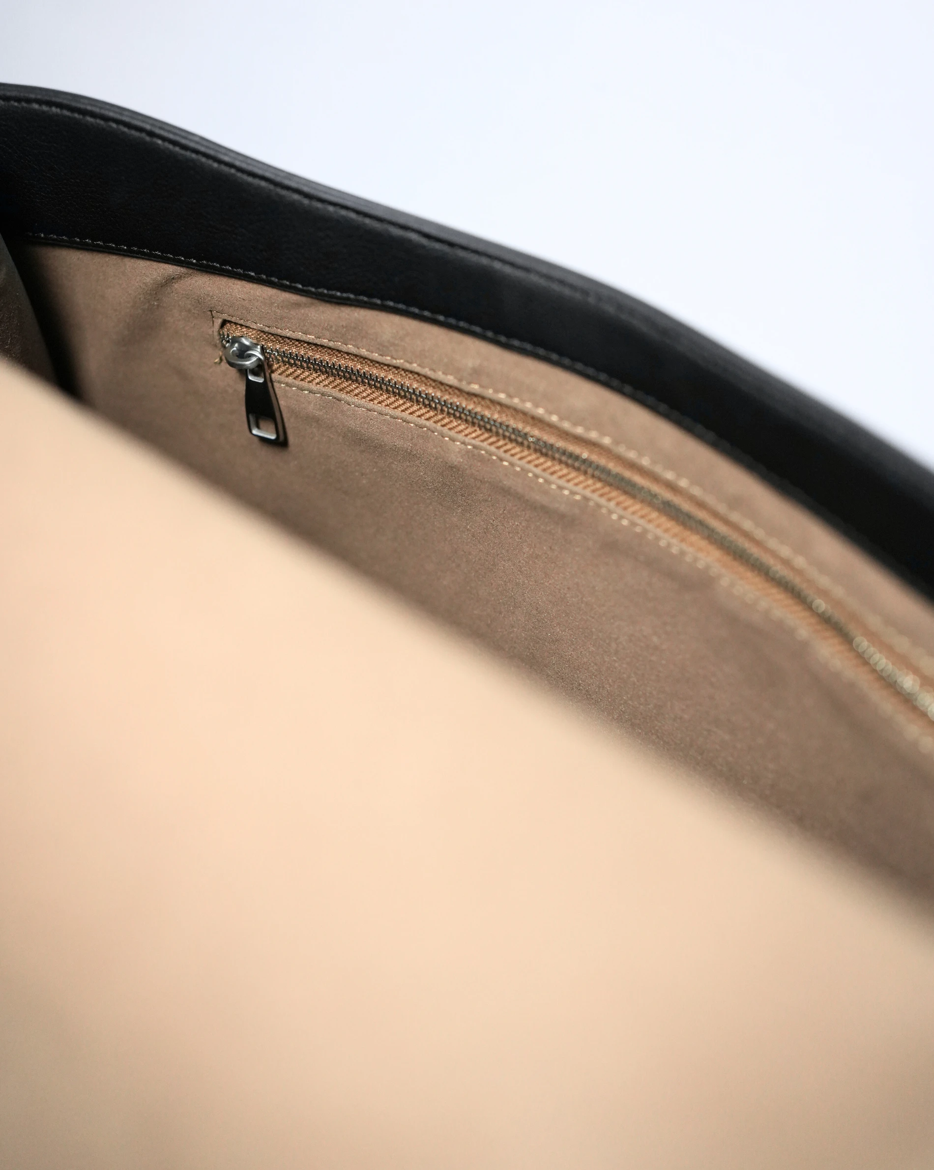 Exterior Quick-access Slots