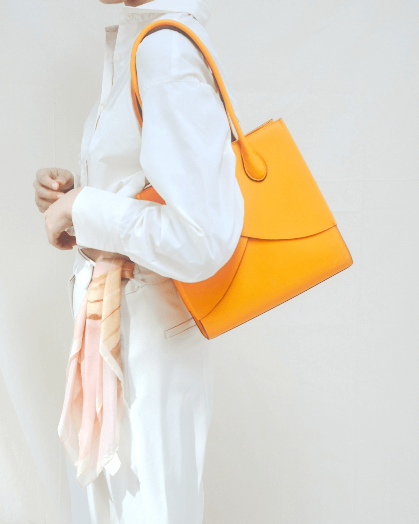 being Large Lotus Mango Yellow 3 | SOULMATTE